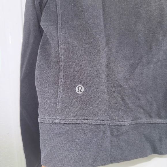 Lululemon crew neck sweatshirt size 2 - Picture 8 of 8